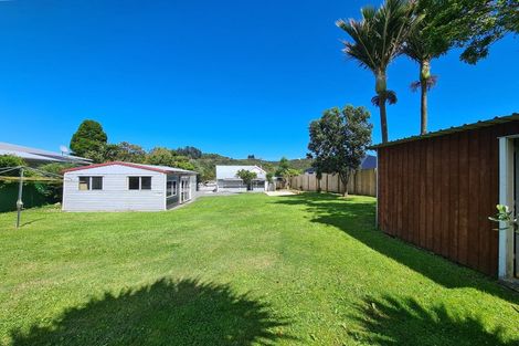 Photo of property in 2076 Rings Road, Coromandel, 3506