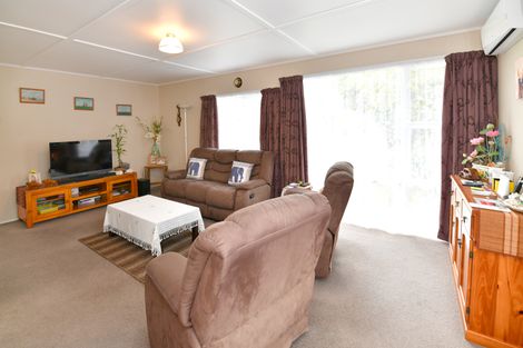 Photo of property in 31 Hillcrest Road, Hatfields Beach, Orewa, 0931