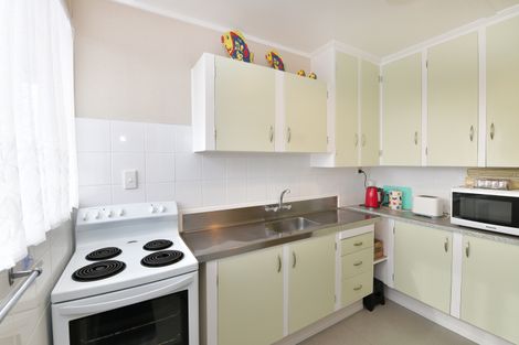 Photo of property in 31 Hillcrest Road, Hatfields Beach, Orewa, 0931