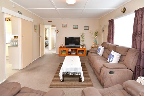 Photo of property in 31 Hillcrest Road, Hatfields Beach, Orewa, 0931