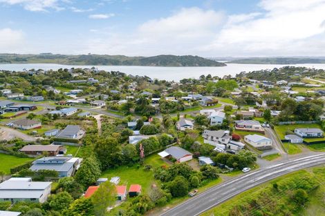 Photo of property in 48 Main Road, Raglan, 3225