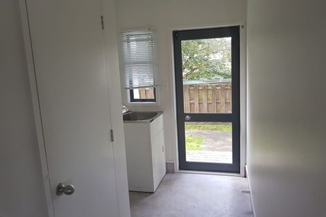 Photo of property in 2/7 Cambridge Road, Manurewa, Auckland, 2102