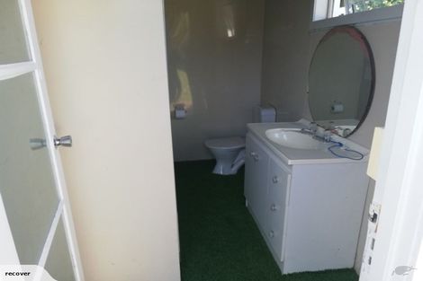 Photo of property in 23 Orere Point Road, Orere Point, Papakura, 2585