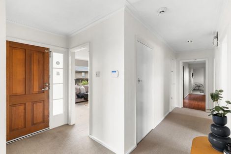 Photo of property in 37 Bourne Crescent, Papanui, Christchurch, 8053