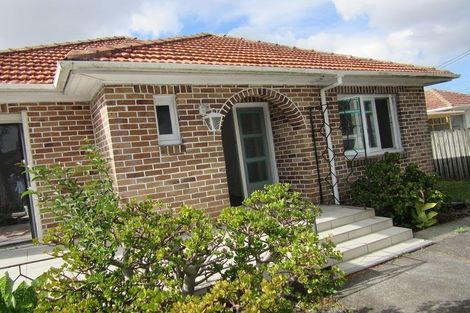 Photo of property in 117 East Tamaki Road, Papatoetoe, Auckland, 2025