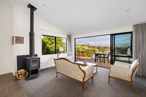 Photo of property in 96a Waikite Road, Welcome Bay, Tauranga, 3175