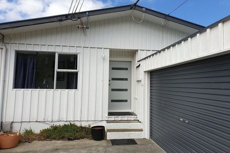 Photo of property in 27 Rhine Street, Island Bay, Wellington, 6023