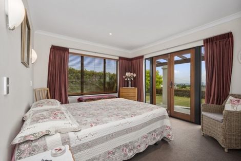 Photo of property in 105 Waikite Road, Welcome Bay, Tauranga, 3175