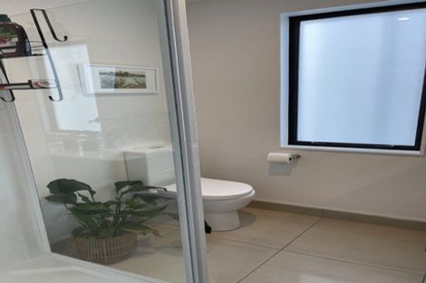 Photo of property in 6 Cook Street, Karori, Wellington, 6012