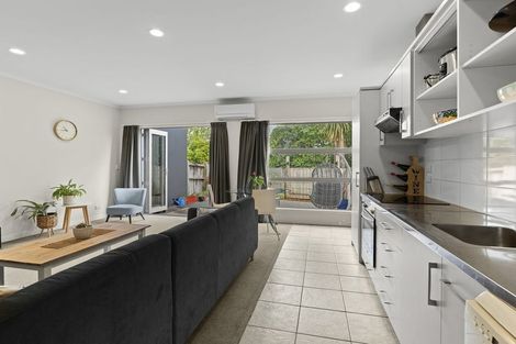 Photo of property in 6/38 Maratahu Street, Westown, New Plymouth, 4310