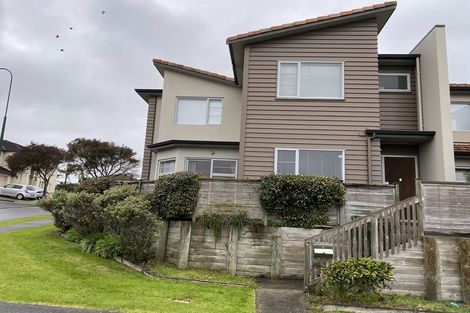 Photo of property in 9 Savona Drive, Flat Bush, Auckland, 2016