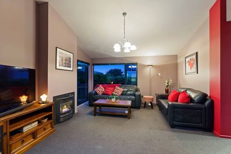 Photo of property in 148 Field Way, Waikanae Beach, Waikanae, 5036