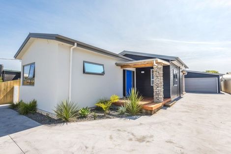 Photo of property in 3 Kamahi Street, Castlecliff, Whanganui, 4501