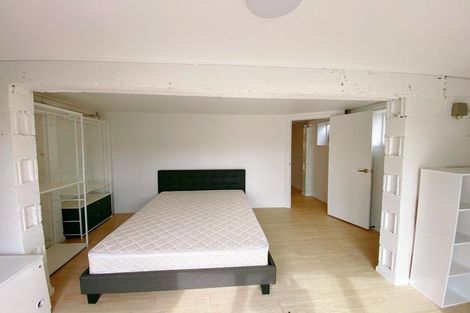 Photo of property in 37 Hillcrest Road, Hillcrest, Hamilton, 3216