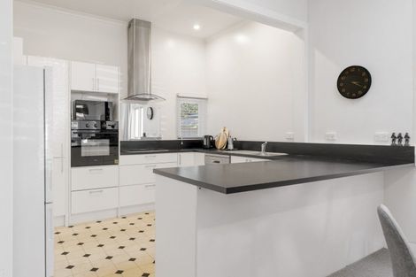 Photo of property in 6 Albert Street, Saint Clair, Dunedin, 9012