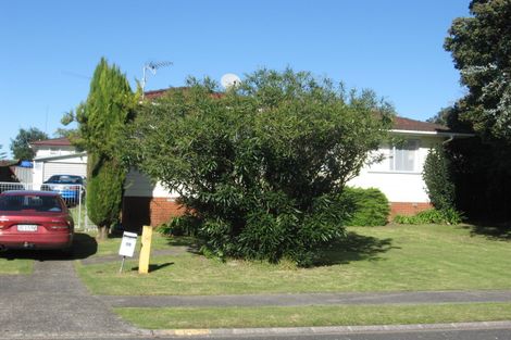 Photo of property in 15 Crampton Place, Manurewa, Auckland, 2102