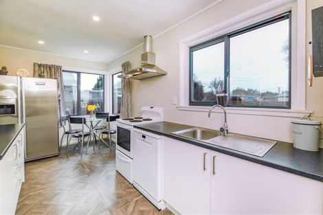 Photo of property in 32 Emmett Street, Shirley, Christchurch, 8013