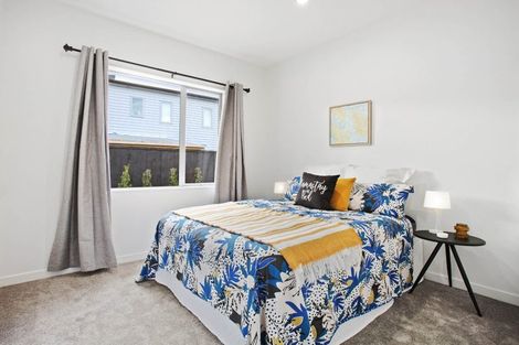 Photo of property in 108 Simpson Road, Henderson Valley, Auckland, 0614