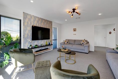 Photo of property in 17 Longstaff Drive, Bell Block, New Plymouth, 4312