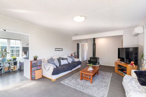 Photo of property in 94 Pasadena Crescent, Totara Park, Upper Hutt, 5018
