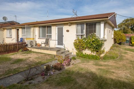 Photo of property in 1/113 Middlepark Road, Sockburn, Christchurch, 8042