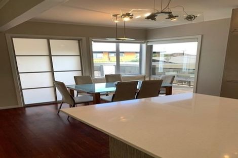 Photo of property in 386 Lake Road, Takapuna, Auckland, 0622