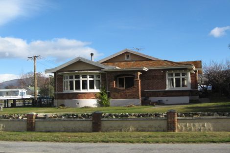 Photo of property in 35 Alpha Street, Cromwell, 9310