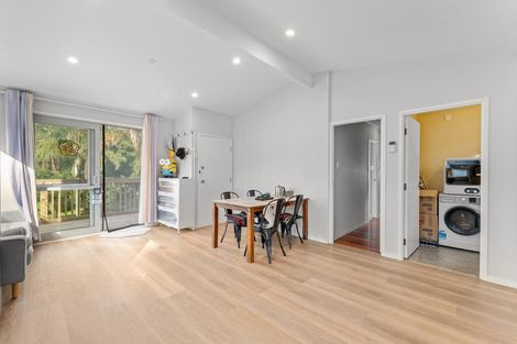 Photo of property in 24 Normanton Street, Glenfield, Auckland, 0629