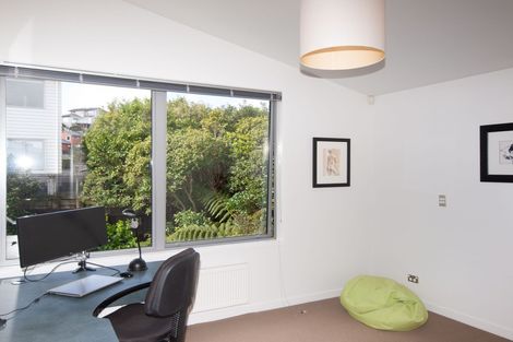 Photo of property in 24e Mandalay Terrace, Khandallah, Wellington, 6035