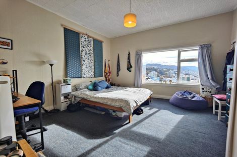 Photo of property in 71 Nairn Street, Mount Cook, Wellington, 6011