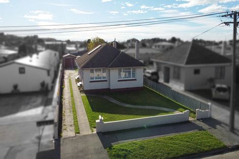 Photo of property in 12 Balmoral Street, Oamaru North, Oamaru, 9400