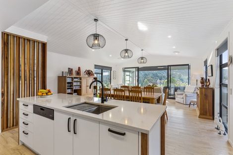Photo of property in 19 Titoki Lane, Whangamata, 3691