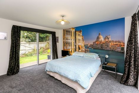 Photo of property in 17a Heta Road, Highlands Park, New Plymouth, 4312