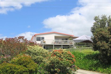 Photo of property in 204 Seaforth Road, Waihi Beach, 3611