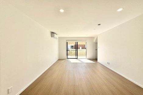 Photo of property in 30c Mack Place, Red Hill, Papakura, 2110
