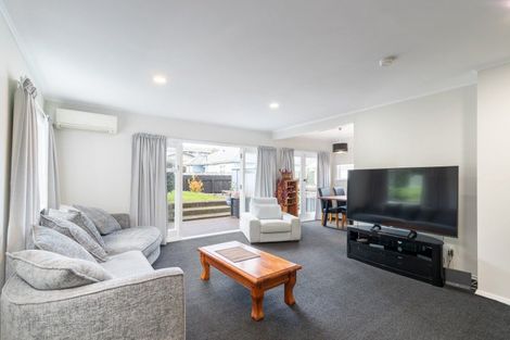 Photo of property in 5a Gloucester Street, Silverstream, Upper Hutt, 5019