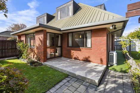 Photo of property in 203b Memorial Avenue, Burnside, Christchurch, 8053