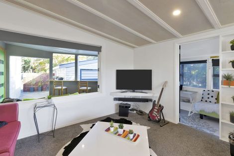 Photo of property in 47 Kings Avenue, Waikuku Beach, 7402