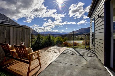Photo of property in 45 Bannister Street, Jacks Point, Queenstown, 9371