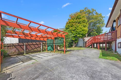 Photo of property in 1/44 Marriott Road, Pakuranga, Auckland, 2010