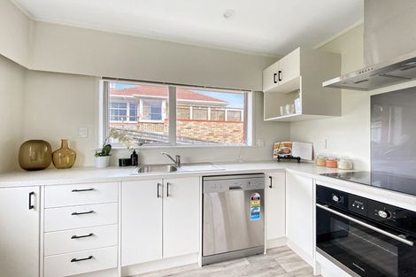 Photo of property in 1/59 Rogan Street, Mount Roskill, Auckland, 1041