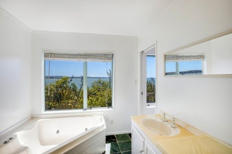 Photo of property in 115 Torkar Road, Clarks Beach, 2122