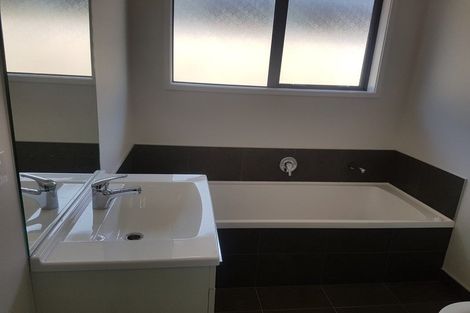 Photo of property in 8 Rainsford Road, Pukekohe, 2120