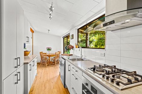 Photo of property in 16 Newstead Avenue, Browns Bay, Auckland, 0632