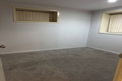Photo of property in 10 De Havilland Drive, Goodwood Heights, Auckland, 2105