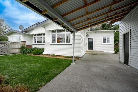 Photo of property in 24 Aroha Street, Takaro, Palmerston North, 4410