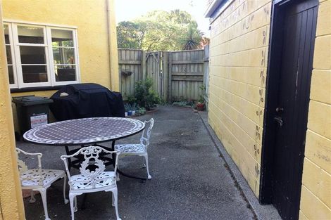 Photo of property in 147 Muritai Road, Eastbourne, Lower Hutt, 5013