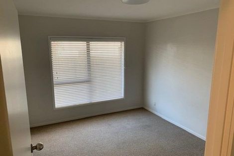 Photo of property in 1/19 Gulf Crest, Bucklands Beach, Auckland, 2012