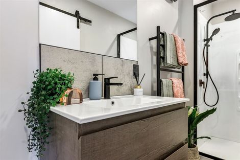 Photo of property in 70 Woodbury Street, Russley, Christchurch, 8042