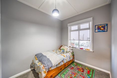 Photo of property in 26 Queens Drive, Kilbirnie, Wellington, 6022